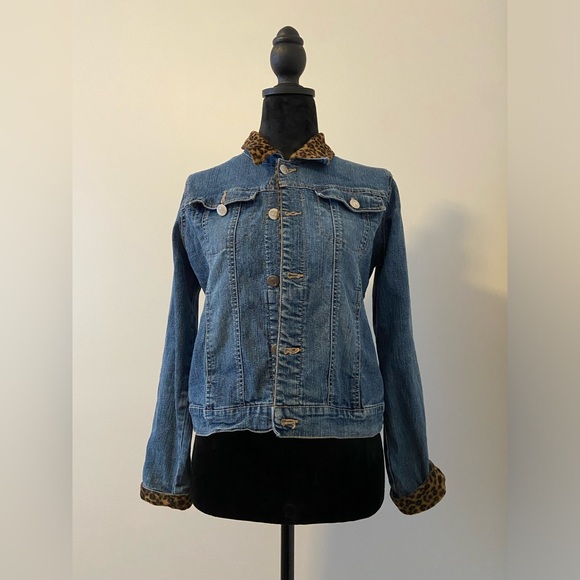 Jean Jacket with Leopard Trim - Picture 2 of 3